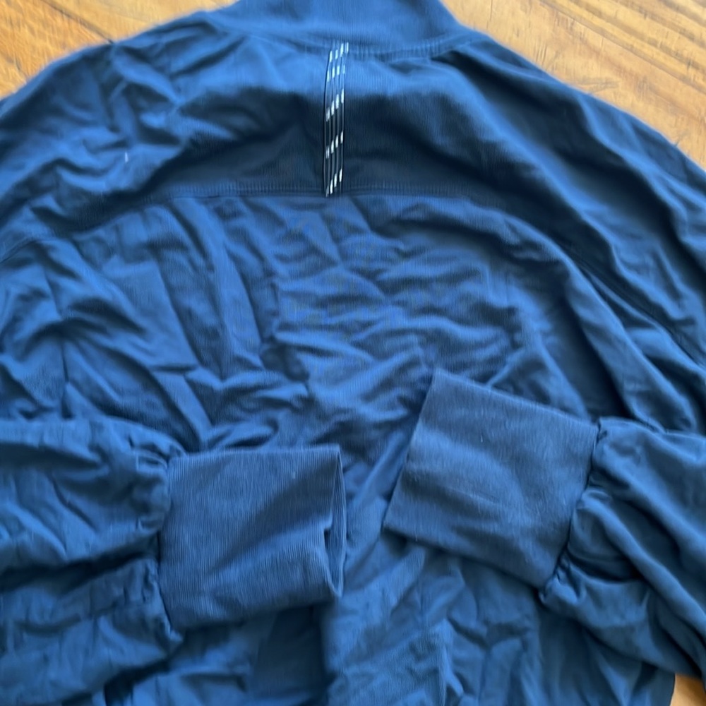 Fabletics Sweater - Picture 4 of 4